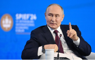 Продление срока софинансирования Пенсионной программы в России: Путин выступил на ПМЭФ