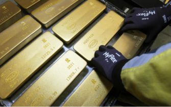 Золотой слиток впервые превысил стоимость в миллион долларов: исторический момент для рынка драгоценных металлов
