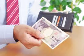 Японская иена укрепилась после избрания нового лидера правящей партии