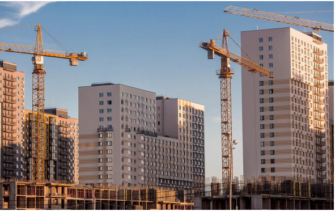 Акции российских застройщиков показали резкий рост на 15%: причины и возможные перспективы