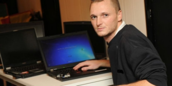 Британец продолжает многолетнюю борьбу за выброшенный жесткий диск с биткоинами