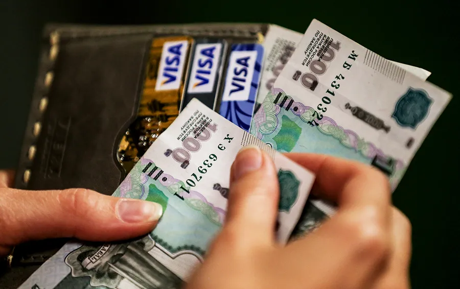 Финансовая ловушка как отсутствие проверки лицензий и репутации платформы может стоить вам всех инвестиций скрин