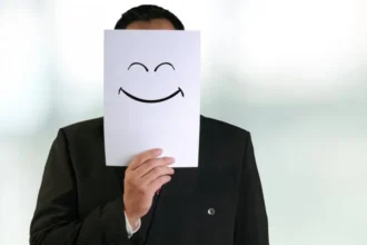 Фальшивые звезды и липовые отзывы как не стать жертвой брокеров-мошенников скрин