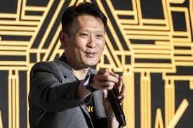 Гендиректор Binance Ричард Тэнг: Крупные компании активно инвестируют в криптовалюты, меняя рынок и стратегию вложений