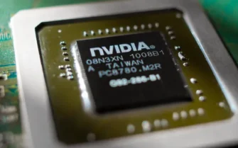 Глава NVIDIA начал массовую продажу акций на фоне роста компании и ИИ-бума