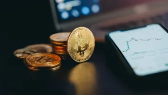 В России хотят ввести крупные штрафы за оплату криптовалютой: чего ждать пользователям и бизнесу?