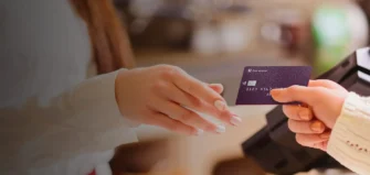 Новая задача: банки всё чаще «замораживают» деньги на картах