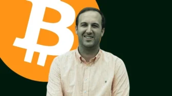 Директор Nakamoto тратит $762,5 млн на биткоины: как мечта превратилась в сделку года