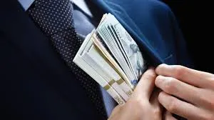 Почему нельзя инвестировать по совету незнакомцев из мессенджеров